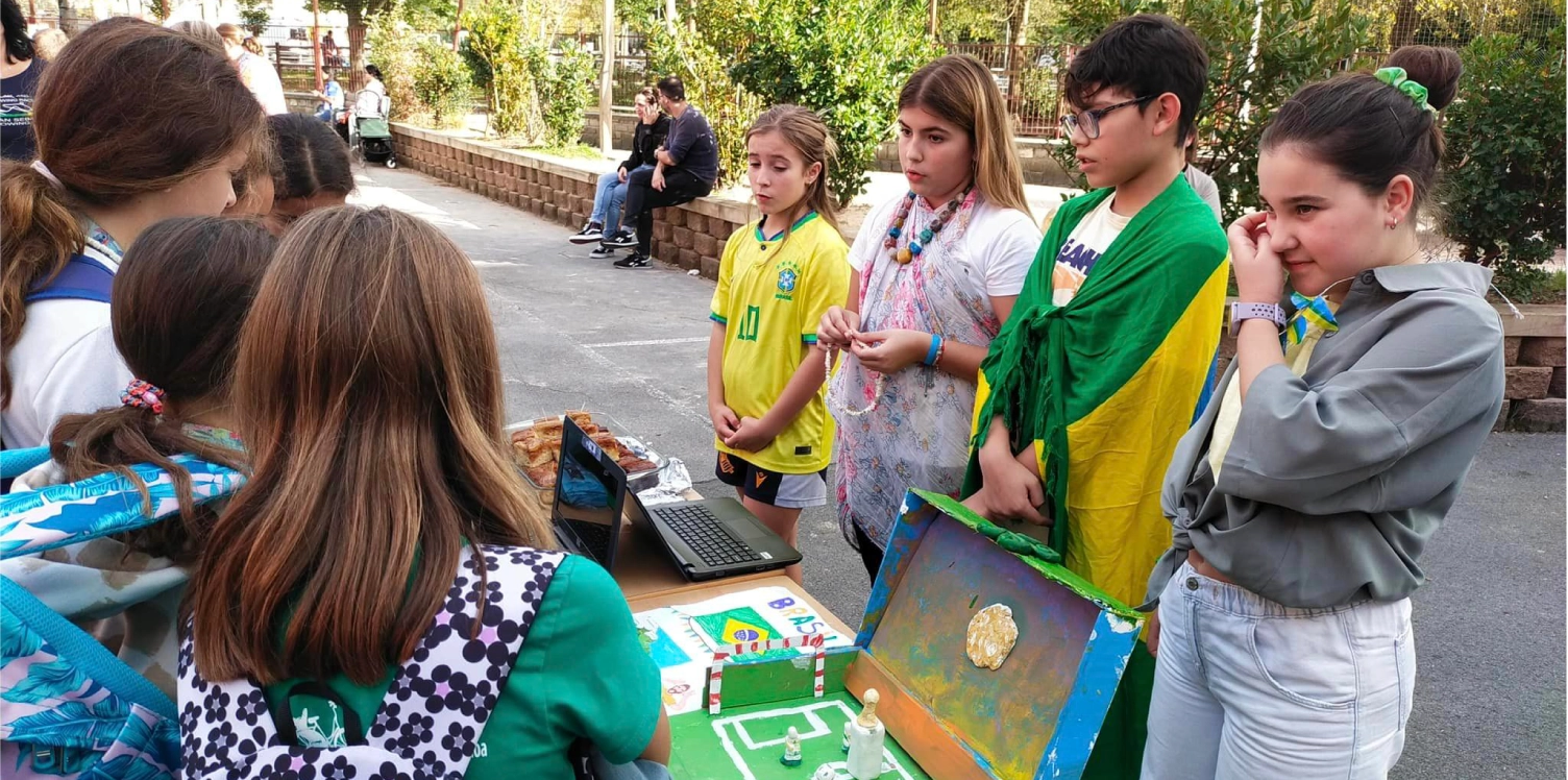 Hace unas semanas se celebró en el patio de la escuela Orokieta de Zarautz una Feria cuya temática eran los “Sabores de la diversidad”.